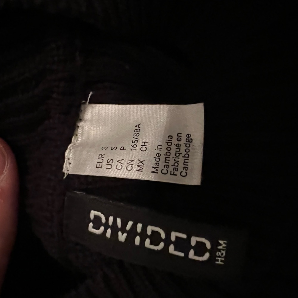 Open Shoulder Sweater - Picture 2 of 2